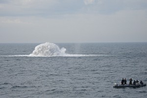 Countermining of US 1,000 lb GP bomb