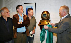 Vidar Fondevik unveiling George Wookey's diving helmet in November 2007