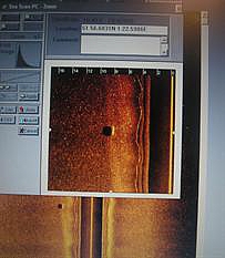 REMUS sonar image of bomb